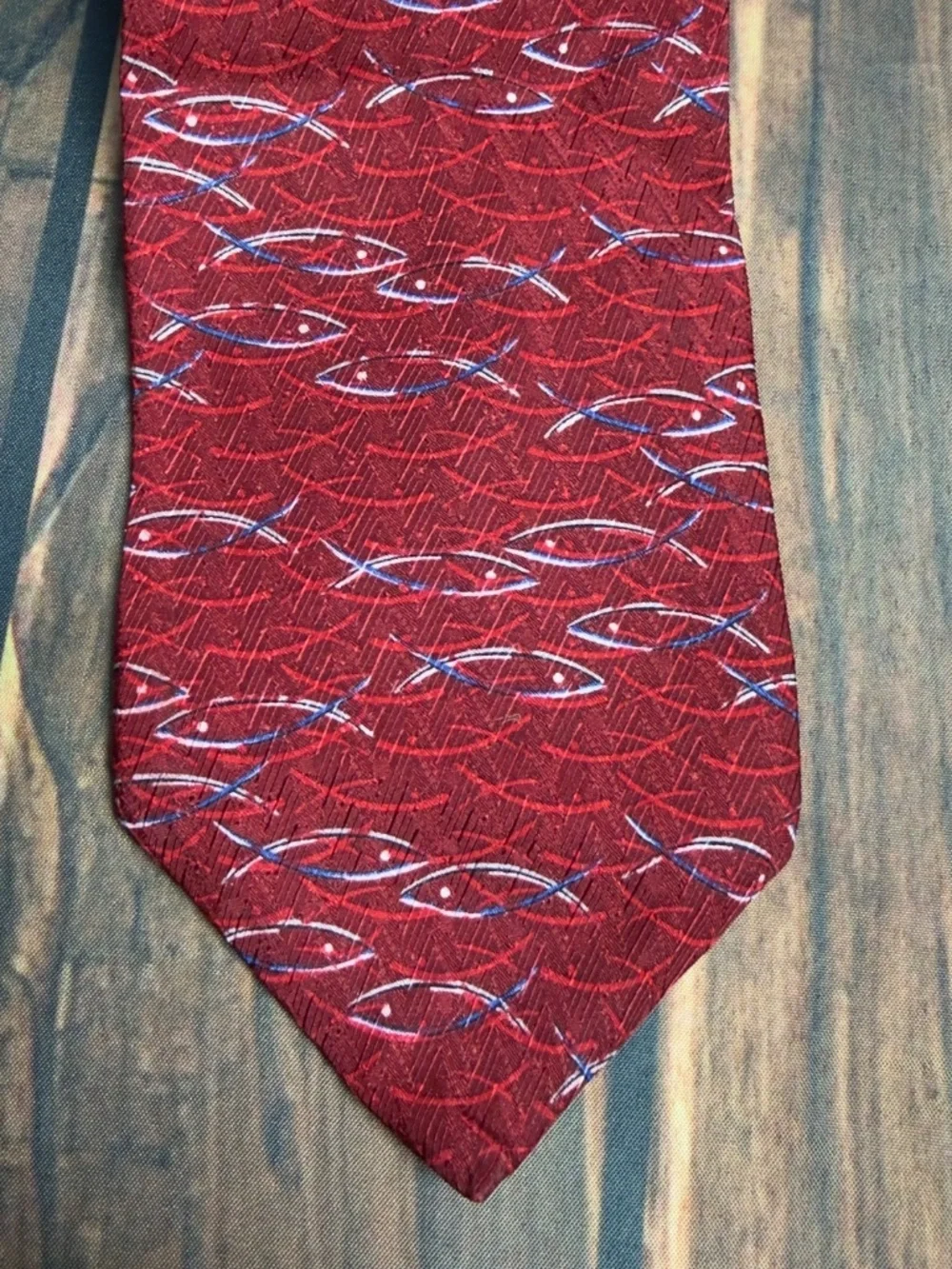 Christians Closet XL 100% Silk Red Christian Fish Tie Ichthys Necktie Apprx. 62